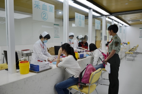 2016年我省军队院校和国防生招生体检在同仁医院圆满开展