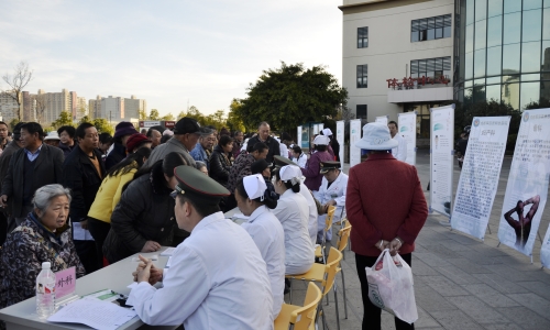 包含成都軍區(qū)八一骨科醫(yī)院醫(yī)院號販子掛號，互利共贏合作愉快的詞條
